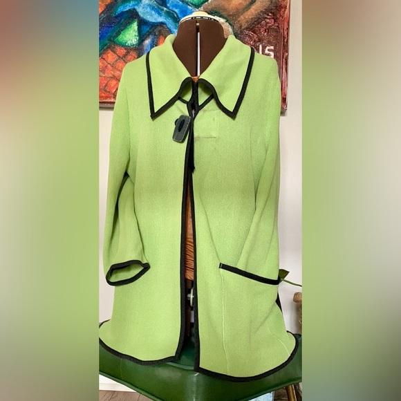 Krisztina Nagy Cdn Designer Sz M Knit Green Black Piping Vent Cuffs Wood Toggle - Picture 11 of 16